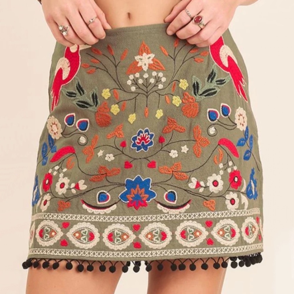 Umgee Embroidered Folk Art Pom Pom Mini Skirt Olive Small
